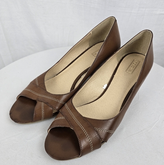 Merona Brown Faux Leather Peep-Toe Wedges Sz 9.5 - Picture 1 of 7